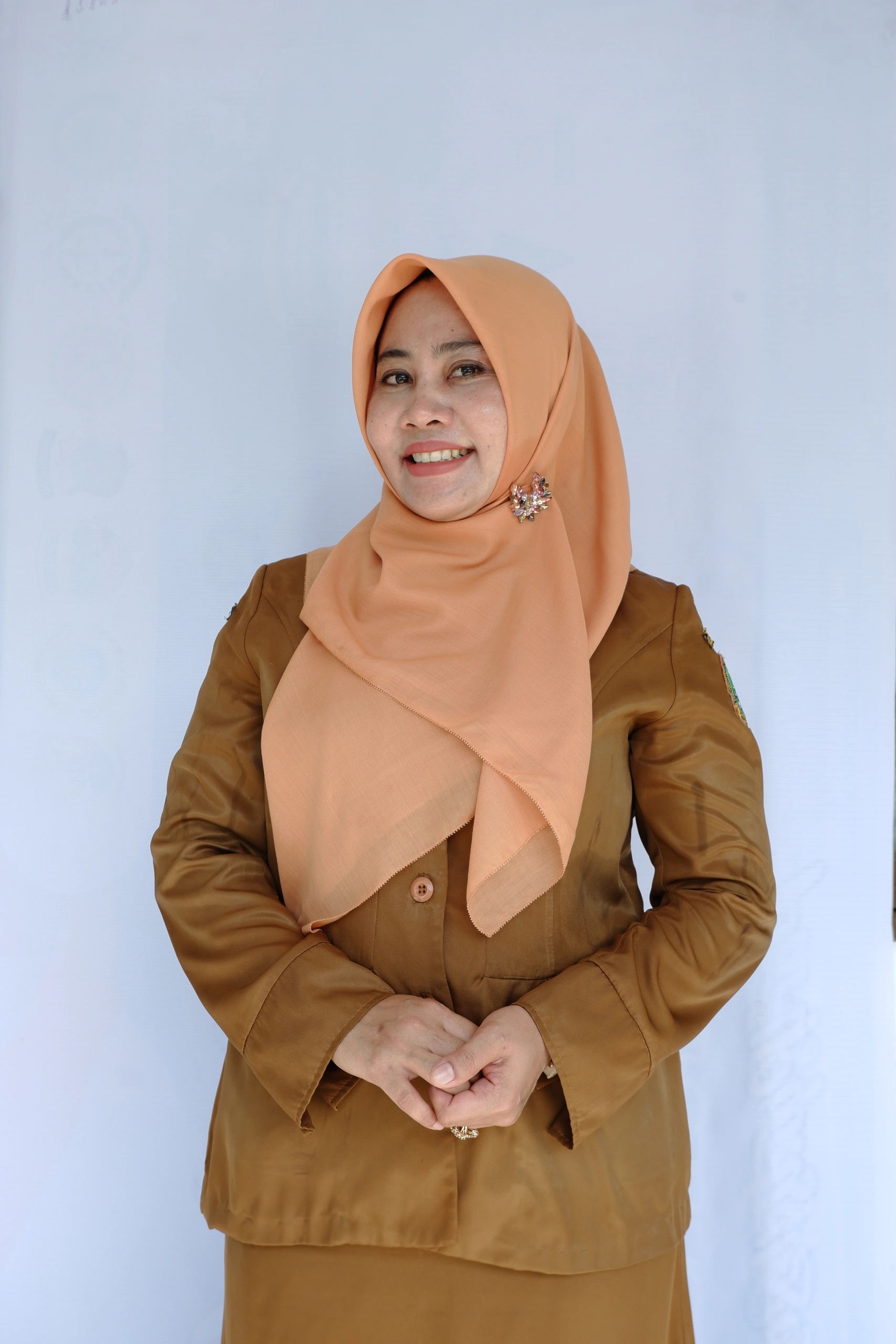 Yanti Sariningsih Lanri, M.Si